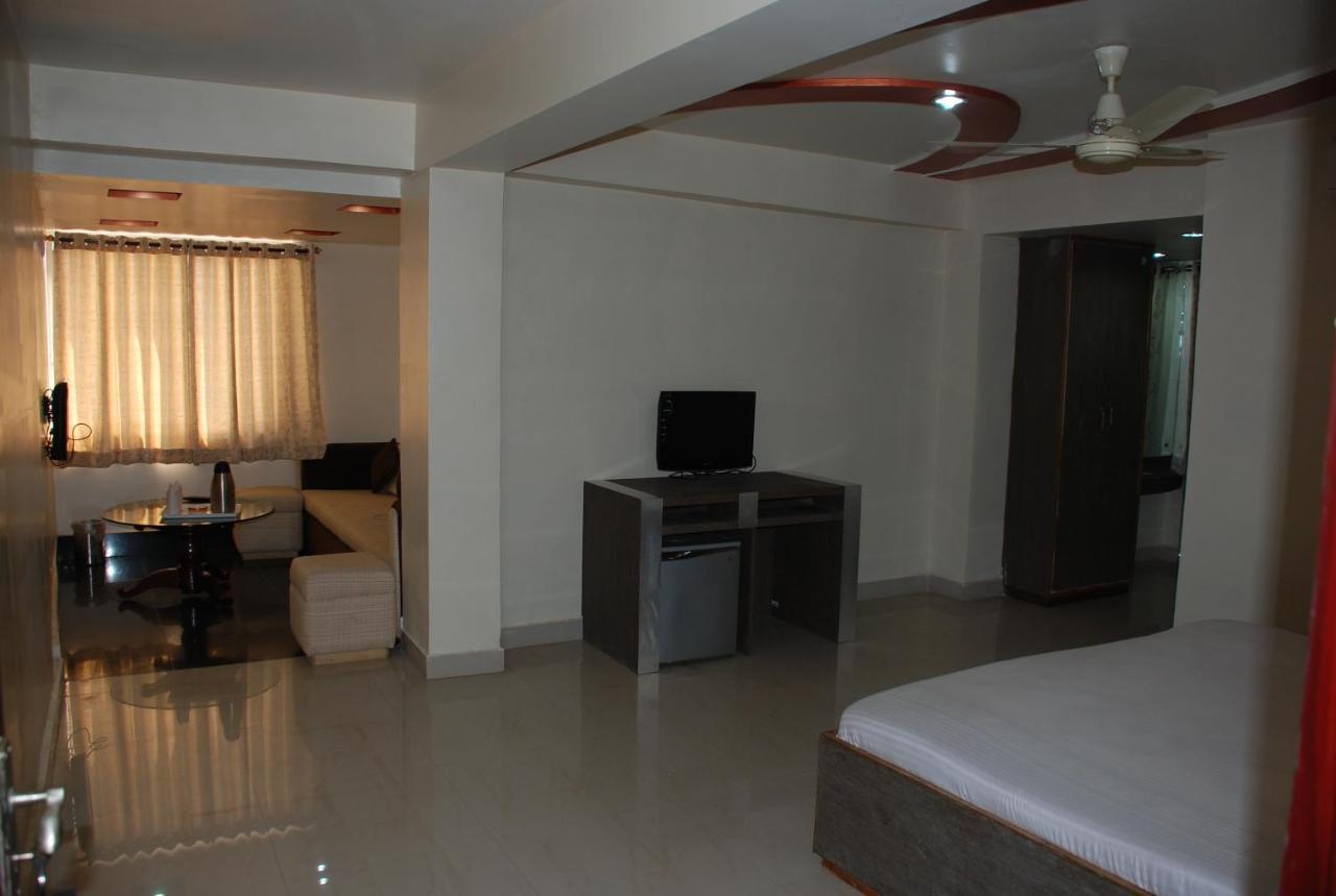 Hotel Grand Arjun Raipur  Exterior photo