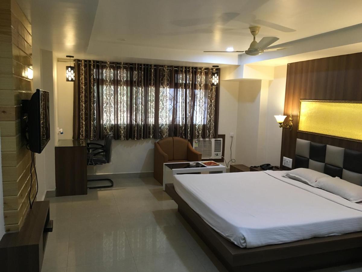 Hotel Grand Arjun Raipur  Exterior photo