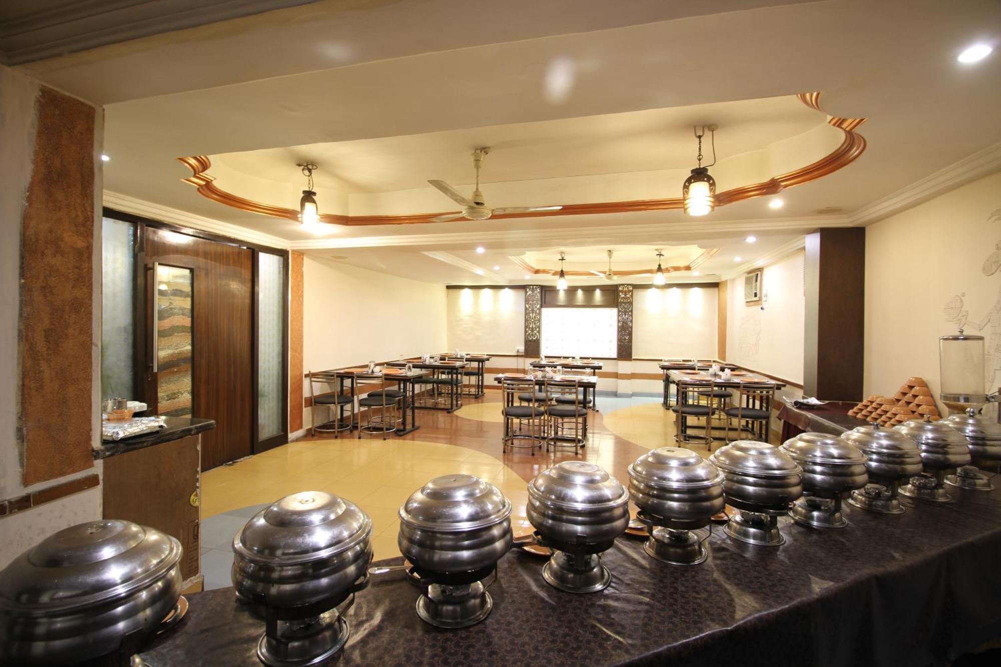 Hotel Grand Arjun Raipur  Exterior photo