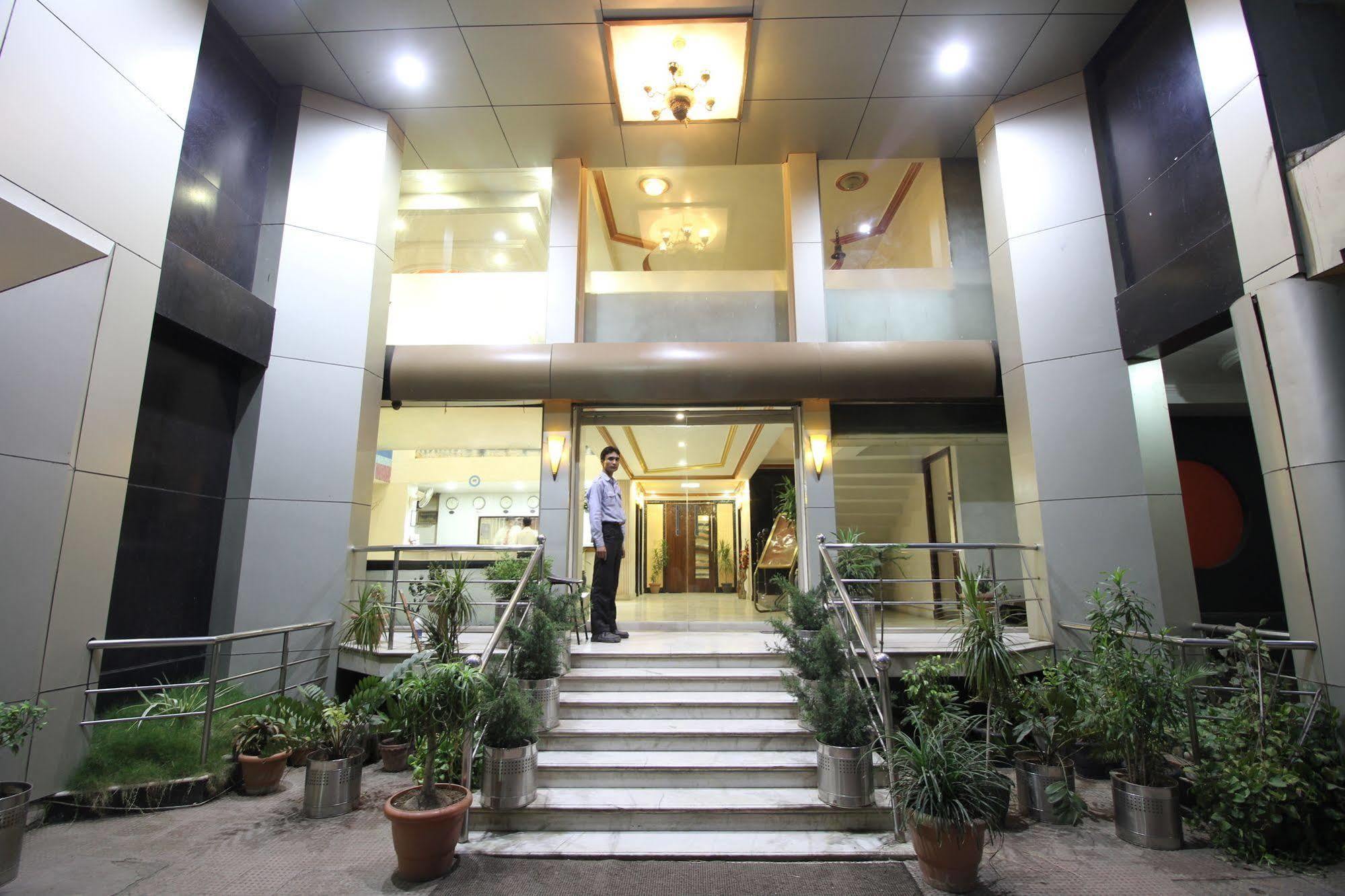 Hotel Grand Arjun Raipur  Exterior photo